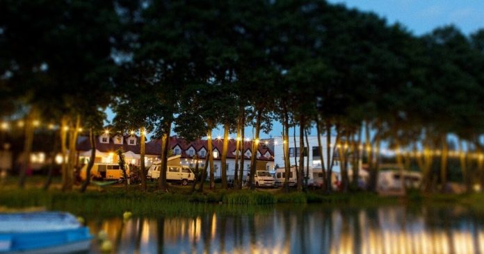 Camping Pirat 73 **