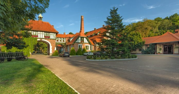 Kadyny Folwark Hotel & Spa