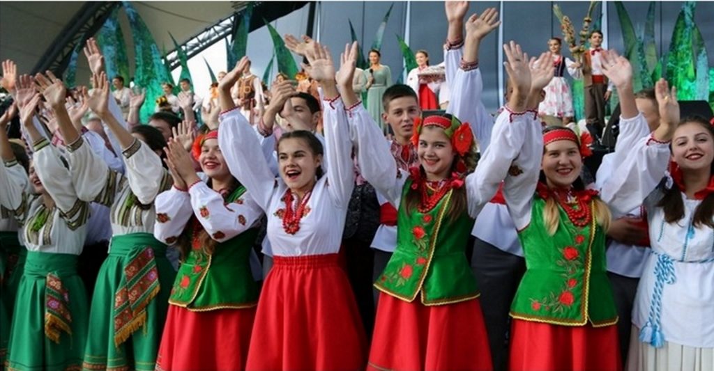 Zdjęcie zapraszające na Festiwal Kultury Kresowej Mrągowo. 