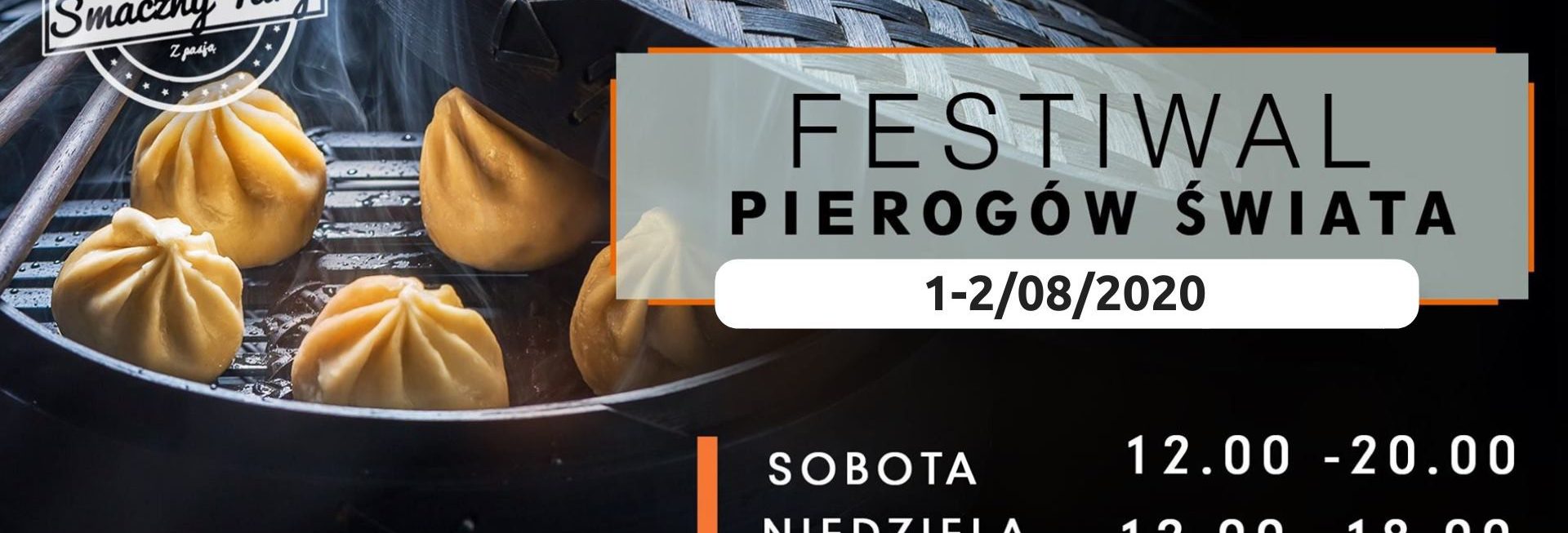 Plakat zapraszający do Mrągowa na I Festiwal Pierogów Świata Mrągowo 2020. Na plakacie zdjęcie pierogów w garnku pod przykryciem.