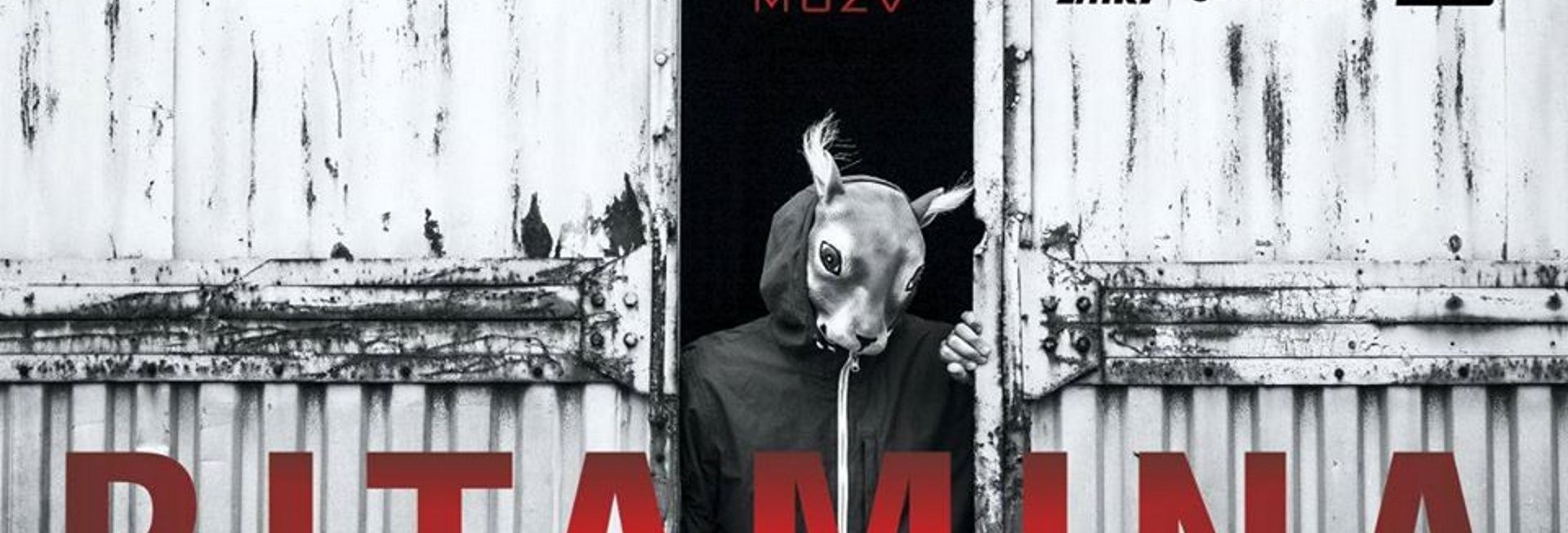 Plakat zapraszający do Olsztyna na Koncert Bitamina Fest Muza - Olsztyn 2020. Na plakacie po środku zdjęcie mężczyzny w masce królika oraz napisy zapraszające na koncert. 