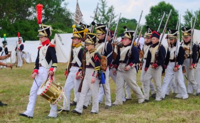 Zdjęcie zapraszające na kolejną edycję inscenizacji Bitwy Pod Heilsbergiem (Lidzbark Warmiński), gdzie w roku 1807 starły się wojska rosyjskie z wojskami Napoleona.