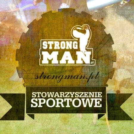 Plakat graficzny Stowarzyszenia Sportowego Stron Man. Na plakacie napisy Strong Man, adres strony www. 