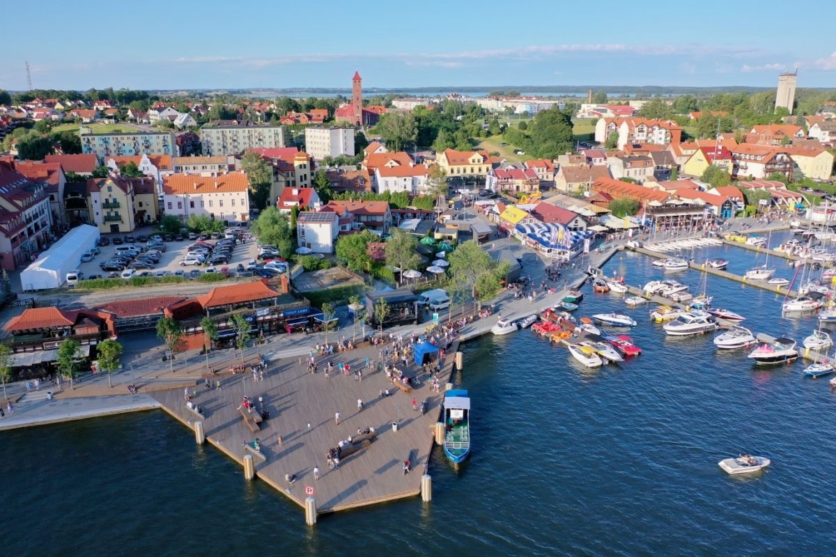 Panorama Mikołajek.