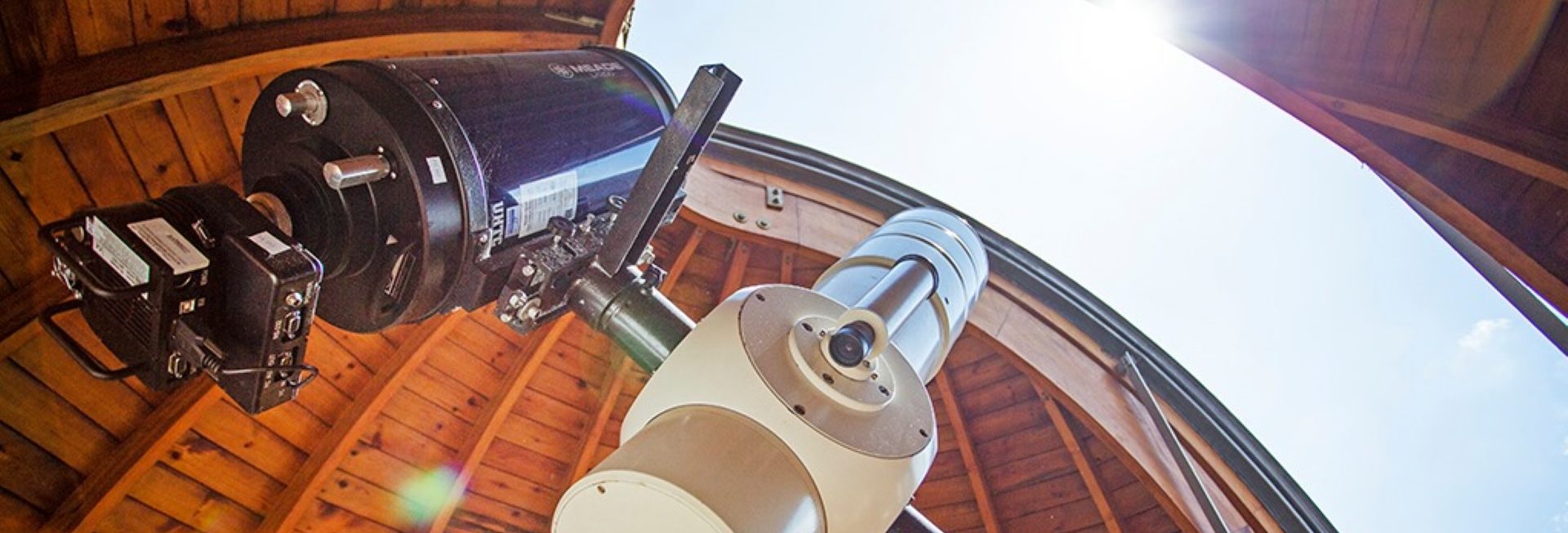 Teleskop w Olsztyńskim Obserwatorium Astronomicznym. 