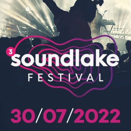 Plakat graficzny zapraszający do Iławy na kolejną edycję Festiwalu Soundlake Festival Iława 2022.