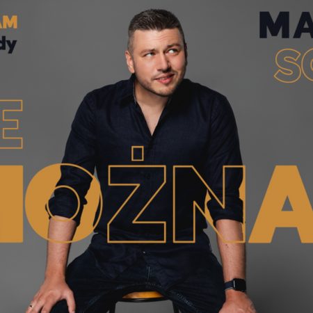 Plakat graficzny zapraszający na występ stand-up Mateusz Socha - "Ile Można?".
