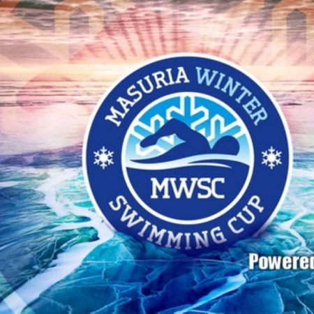 Plakat zapraszający do Ełku na Mistrzostw Mazur w Pływaniu Zimowym „MASURIA WINTER SWIMMING CUP Ełk. 