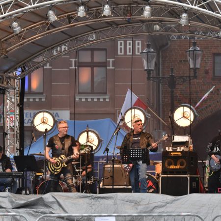 Zdjęcie zapraszające do Bartoszyc na kolejną edycję Ogólnopolskiego Przeglądu Zespołów Rockowych - "Rock Battle of Barcja" Bartoszyce.