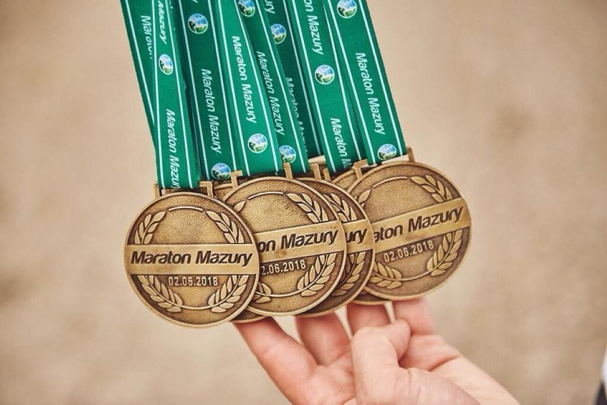 Zdjęcie zapraszające do Gałkowa na kolejną edycję Maratonu Mazury i Biegu Szlakiem Krutyni Gałkowo.