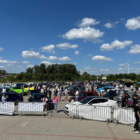 Plakat zapraszający w sobotę 19 lipca 2025 r. do Działdowa na Auto Show Działdowo 2025.