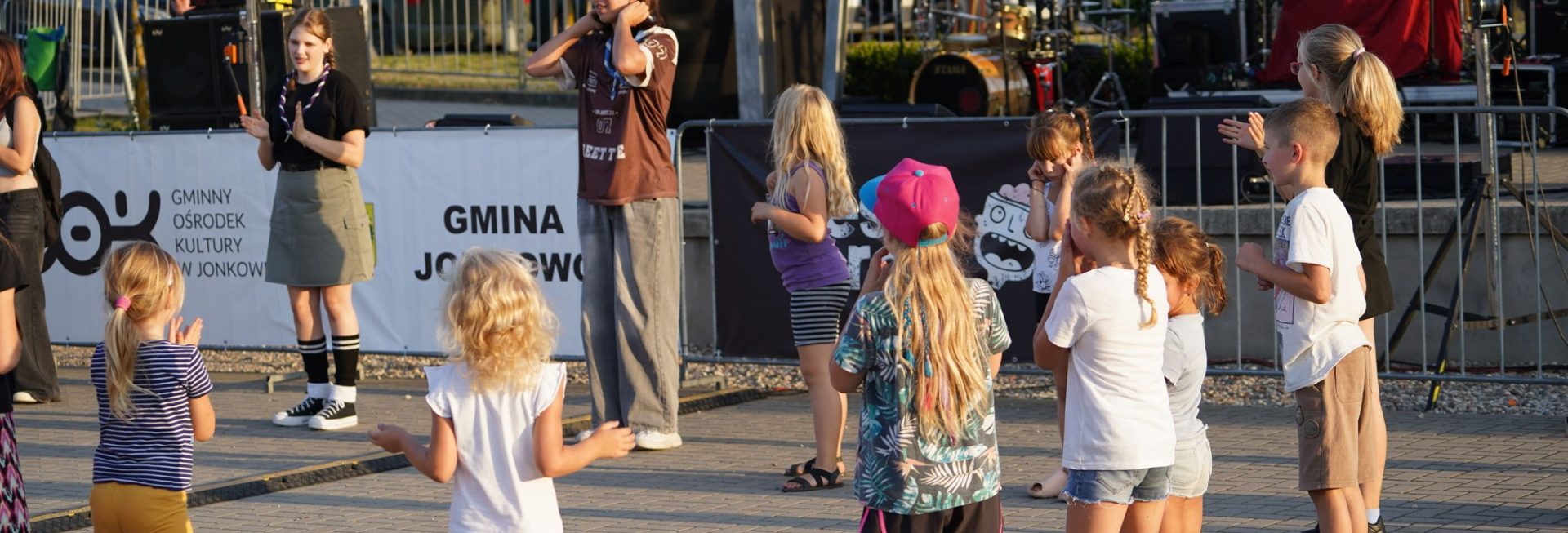 Zdjęcie zapraszające do Jonkowa na Muzyczne Pożegnanie Lata Jonkowo.