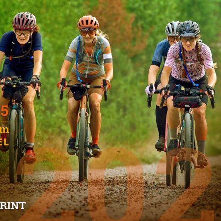 Plakat zapraszający w dniach 27-29 czerwca 2025 r. na Rajd Ultramaraton Varmia Gravel Majdy 2025.
