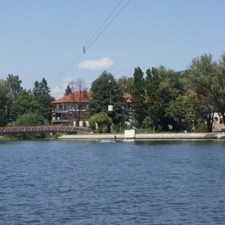 Zdjęcie zapraszające do Ostródy na Puchar Polski w Wakeboardzie i Wakeskacie.