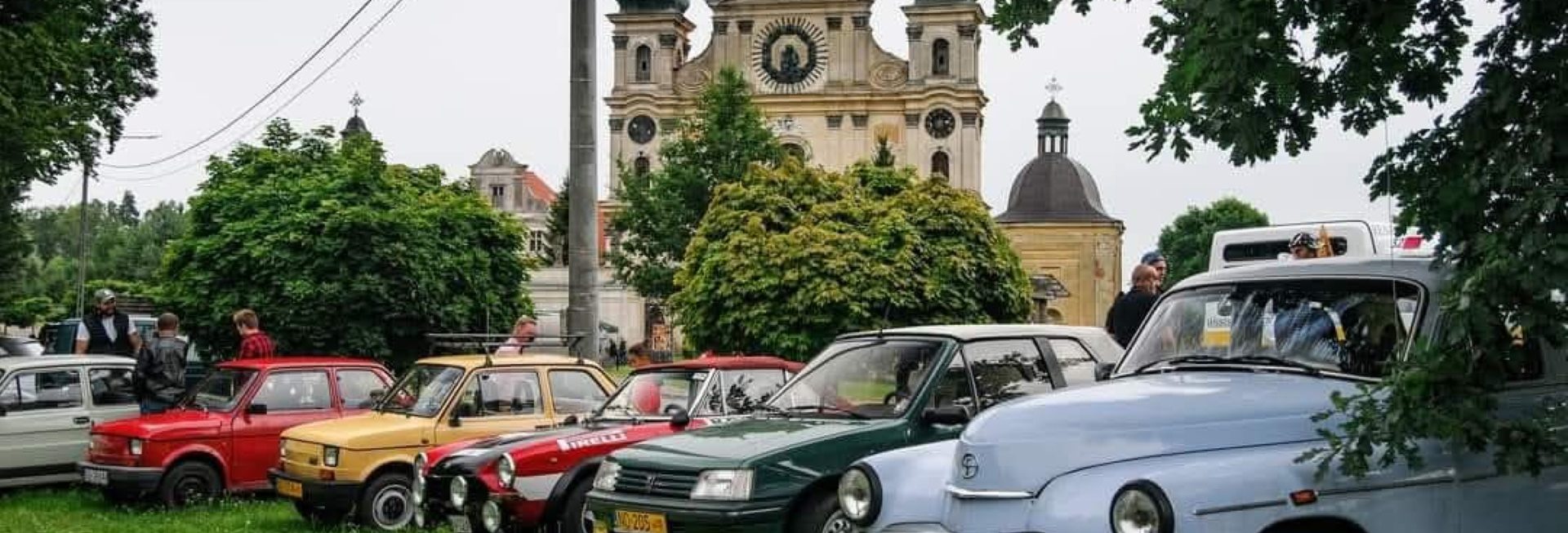 Zdjęcie zapraszające do miejscowości Krosno k. Ornety na kolejną edycję Krośnieńskiego Zlotu Samochodów Zabytkowych Krosno k. Ornety. 