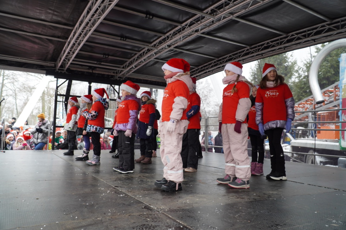 Zdjęcie zapraszające na coroczny Jarmark Bożonarodzeniowy w Giżycku.