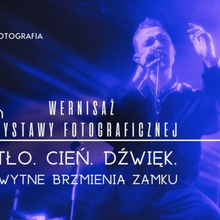 Plakat zapraszający w dniach 13-22 grudnia 2025 r. do Reszla na Wernisaż wystawy „Światło. Cień. Dźwięk. Nieuchwytne brzmienia zamku” Zamek Reszel 2025.