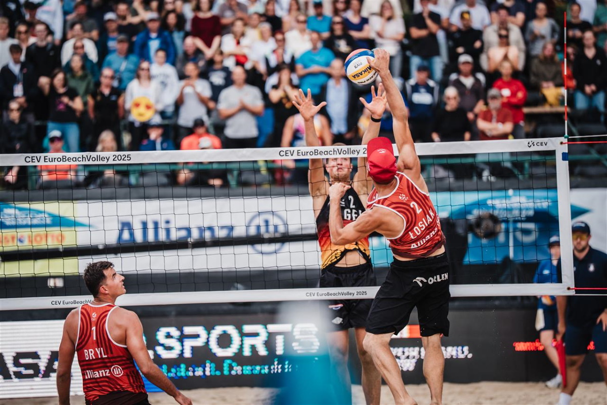 Zdjęcie zapraszające do Starych Jabłonek na Mistrzostwa Europy Euro Bech Volley Stare Jabłonki.  