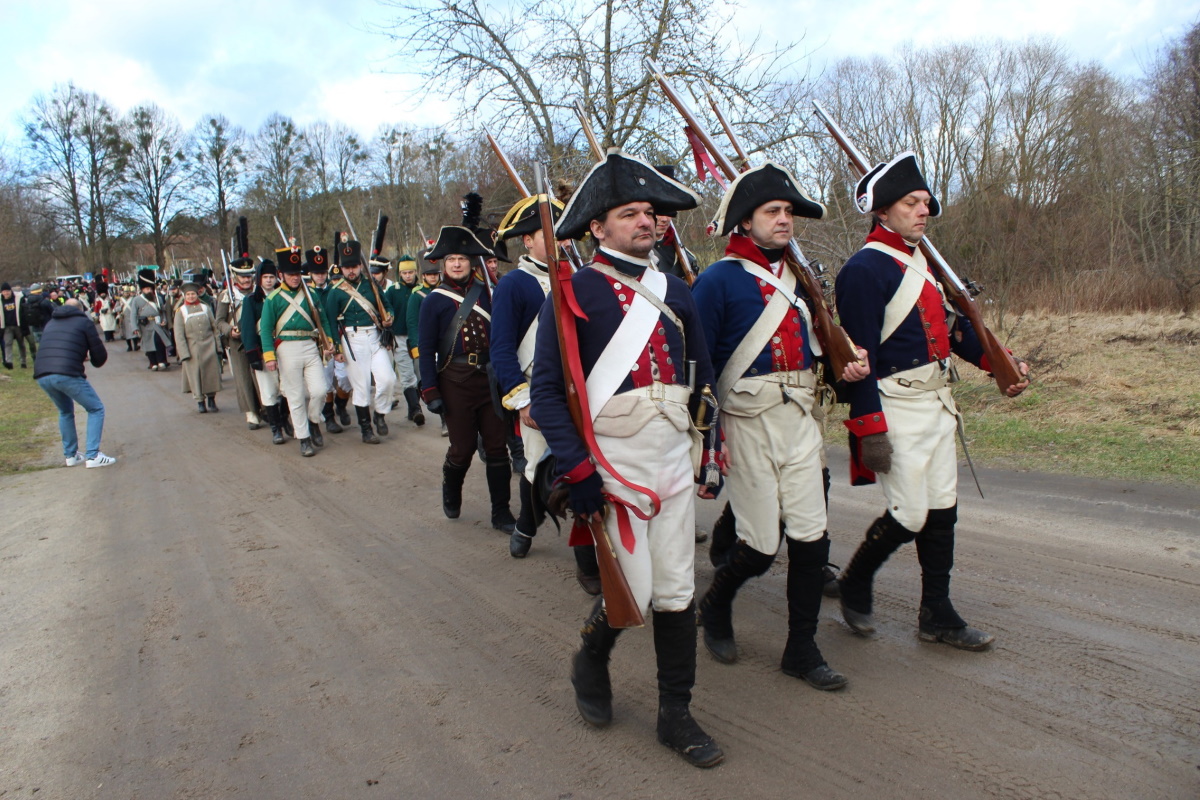 Zdjęcie zapraszające do miejscowości Barkweda w gminie Dywity na coroczną imprezę Piknik Napoleoński Barkweda.