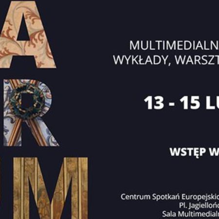 Plakat zapraszający w dniach 13-15 lutego 2026 r. do Elbląga na Wernisaż Wystawy Multimedialnej "Sacrum. Opowieść o kościołach Warmii i Mazur" Elbląg 2026.