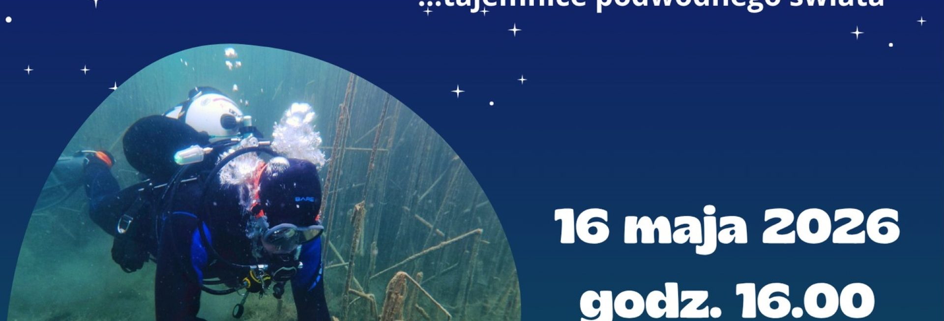 Plakat zapraszający w sobotę 16 maja 2026 r. do Krutyni na Noc Muzeów "...Tajemnice podwodnego świata" Krutyń 2026. 