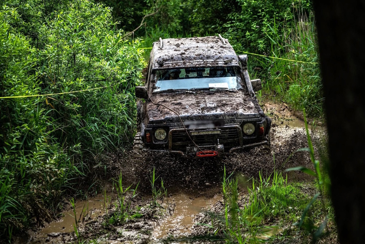 Zdjęcie zapraszające na Mazurską Integrację 4x4 Hardkor non-profit Ełk.  